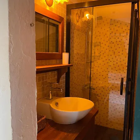 Ceylisa Alacati Butik Hotell *